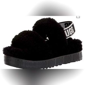 Ugg women’s slippers black size 9